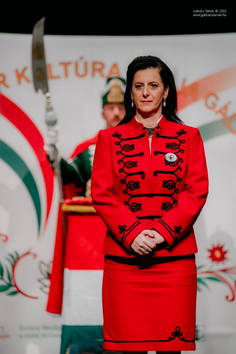 kép
